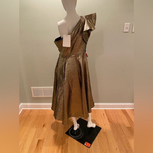 Mac Duggal Asymmetric Metallic Tea-Length Dress. Size 0 and 12 - Picture 12 of 13